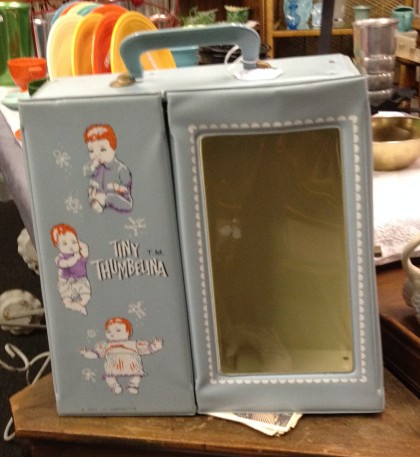 Tiny Thumbelina doll case