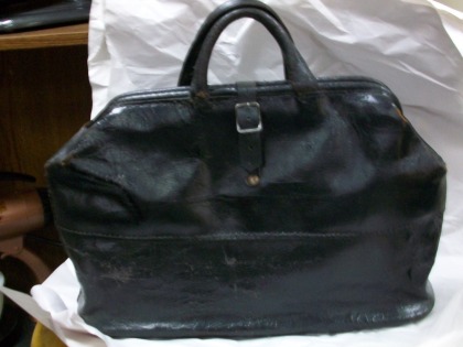 Leather bag for female doctor